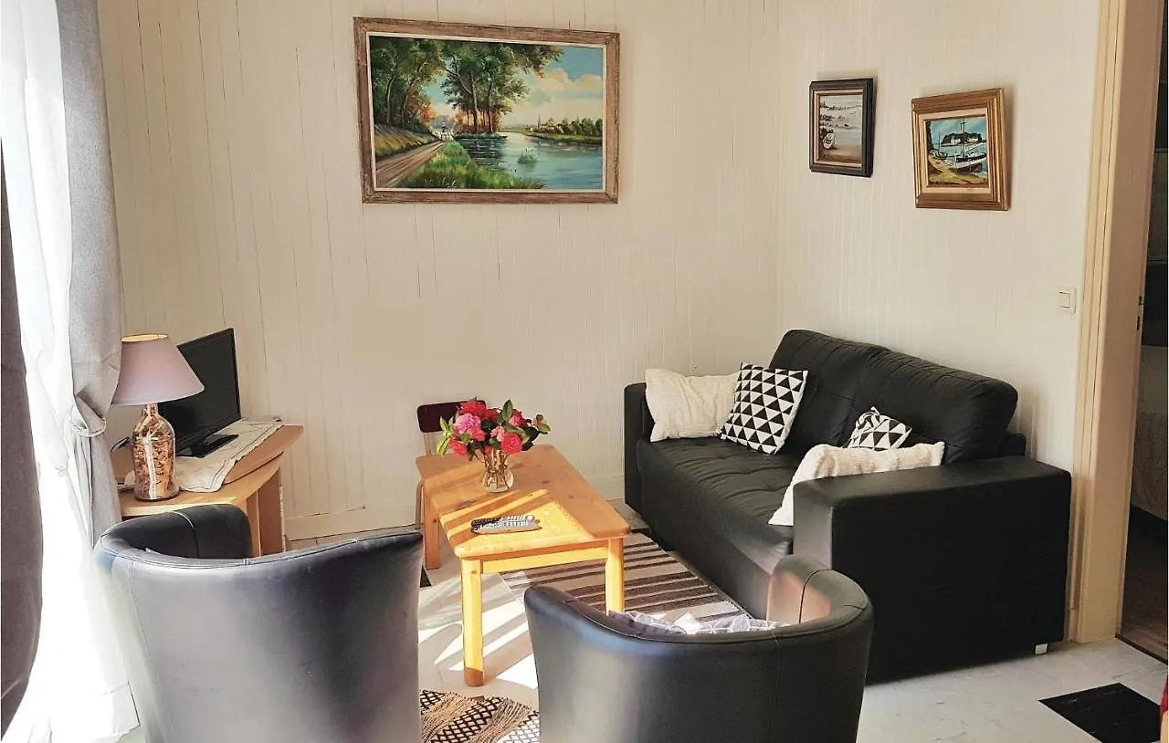 3 Bedroom Awesome Home In Riec Sur Belon