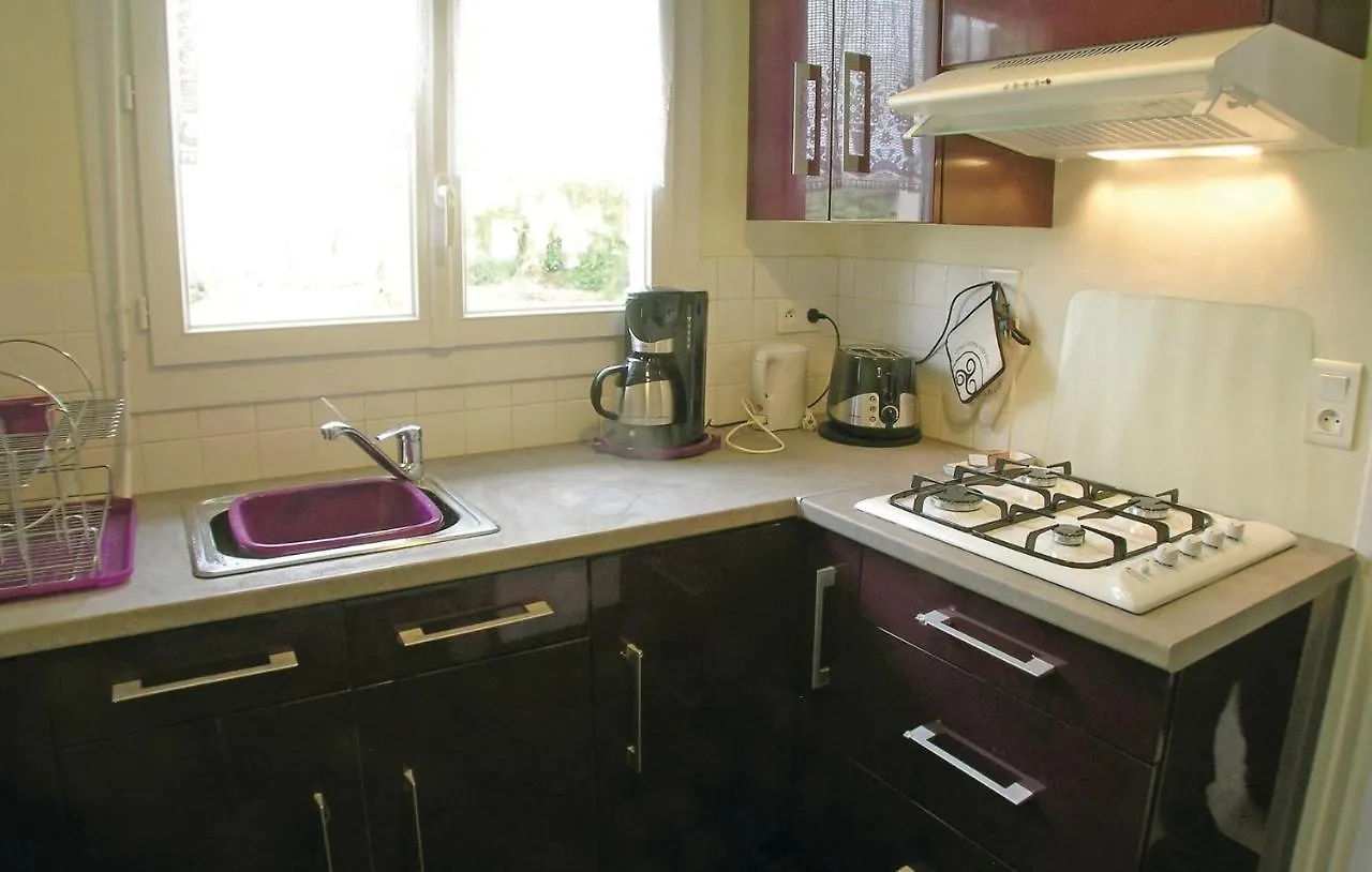 Dom wakacyjny 3 Bedroom Awesome Home In Riec Sur Belon